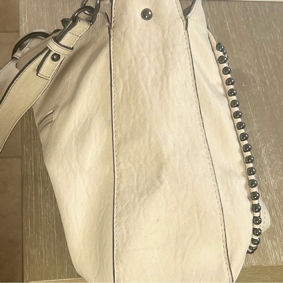 💋Jessica Simpson Studded shoulder Bag, purse, handbag, tote, hobo in Ivory - Picture 12 of 16